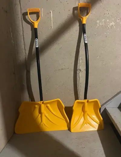 Set of 2 Shovels, View more