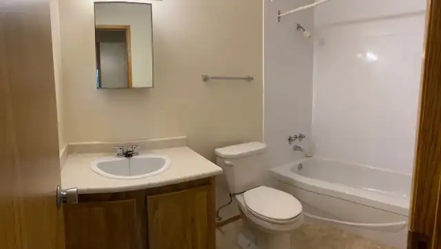 2 Bedroom 1 Bath63849107926275124