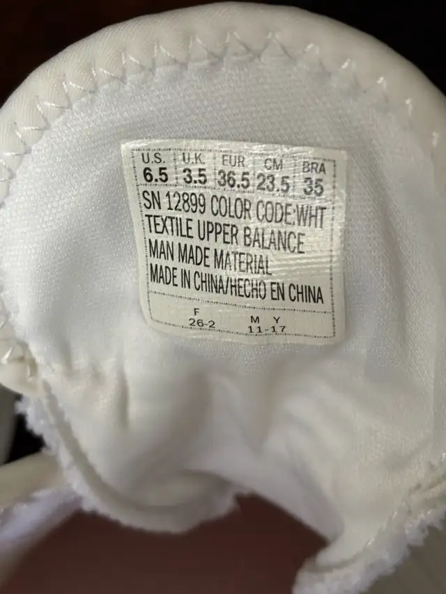 Skechers Sneakers running shoes in Men's Shoes in Kitchener / Waterloo - Image 4