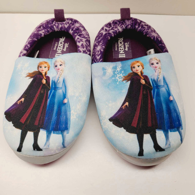 Frozen slippers 13 1/2 in Kids & Youth in Belleville