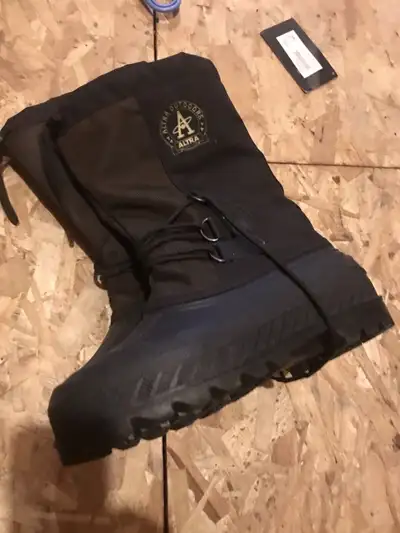 Snowmobile boots,size 7,excellent condition,call 902-680-5418