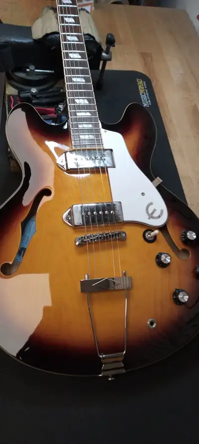 Epiphone Inspired by John Lennon Casino (2009–2014) + Full Rig –, View more