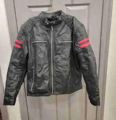 Brand new without tags. Looks wrinkly just from being folded. This is in perfect new condition. Has...