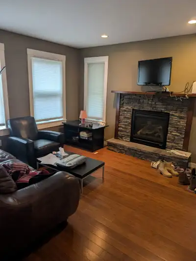 Female roommate to share Upscale University Area Home
