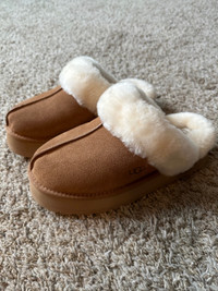 Brand new UGG Disquette Slippers - size 8