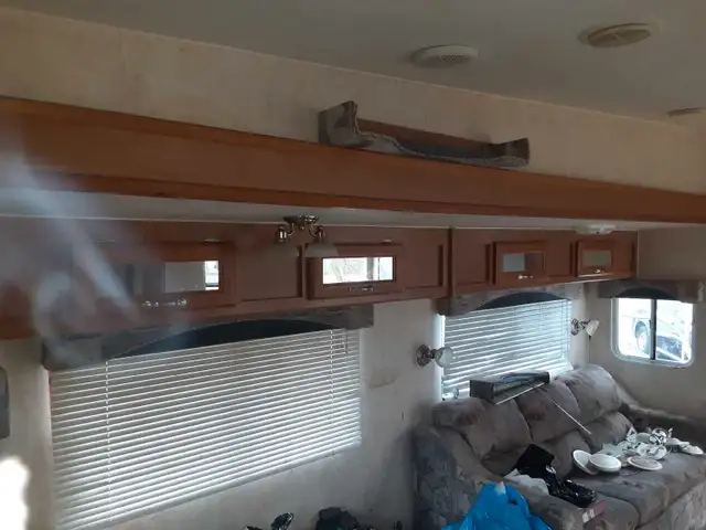 articles de roulotte in RVs & Motorhomes in Longueuil / South Shore - Image 7