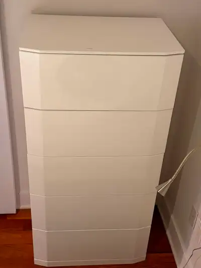 Commode – 150 $ et  Table de nuit – 75 $, View more