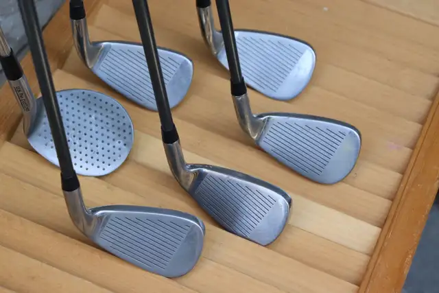 Left hand LH Men’s Golf clubs Set – Ping G10 Hybrid, Snake Eyes in Golf in City of Toronto - Image 8