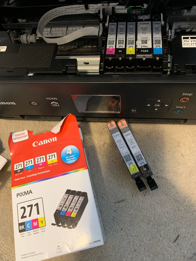 Unused Canon Pixma 271 ink cartridges in Printers, Scanners & Fax in Saskatoon