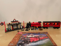 Lego #4708 Harry Potter Hogwarts Express Train. 