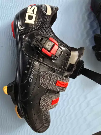 Sidi Cycling shoes (Womens size 38), View more