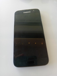 Samsung Galaxy S7 phone (like new)
