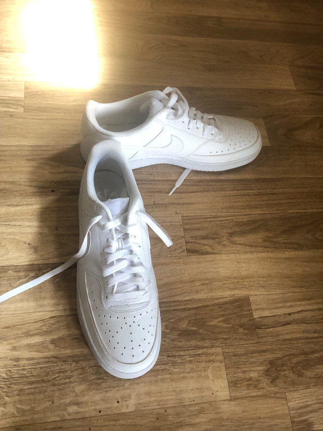 Men’s size 10 Nike  in Men's Shoes in Trenton - Image 2