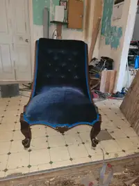 Nursing chair / slipper chair
