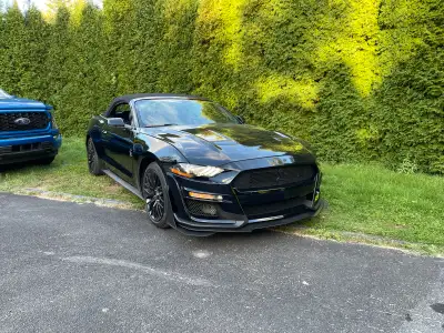 Ford Mustang GT, 2019 23,800km 5.0L, manuelle 6 vitesses, track pack, option PP2, caméra de recul, e...