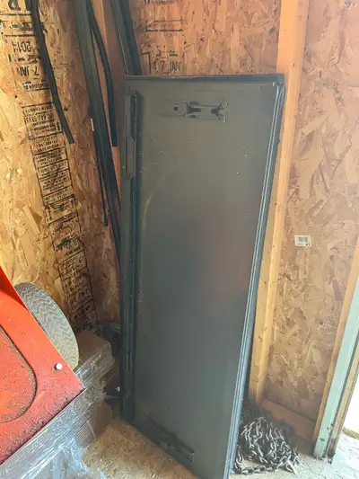 Trifold hard cover off 2020 Ram shortbread. Must have Ram box’s to install on truck. Was $1500 at th...