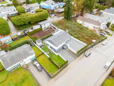 Spacious 6 bedroom, 3 bathroom home available for rent in a quiet residential area. Situated on a la...
