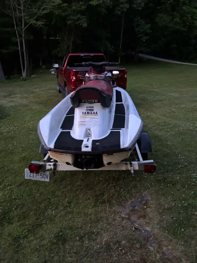 Yamaha wave runner  in Personal Watercraft in Ottawa - Image 4