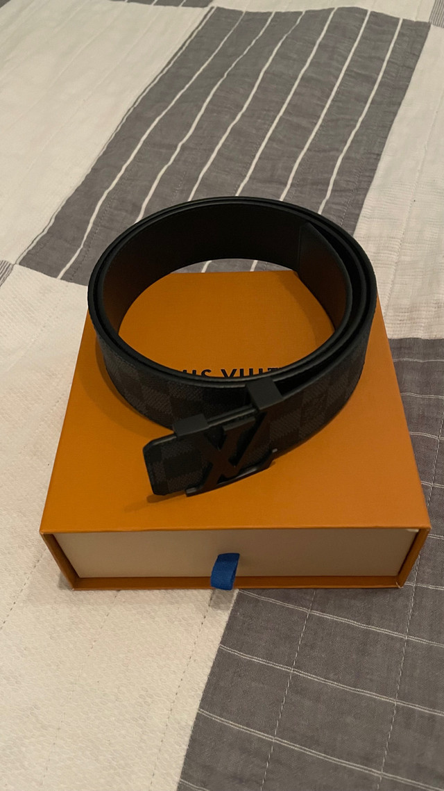 Authentic Louis Vuitton Belt “Black and Grey” in Men's in Markham / York Region - Image 4