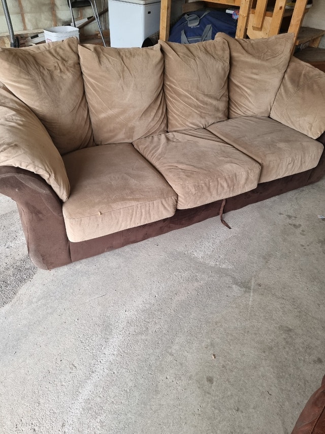 Free leather loveseat and fabric sofa Free Stuff Calgary Kijiji