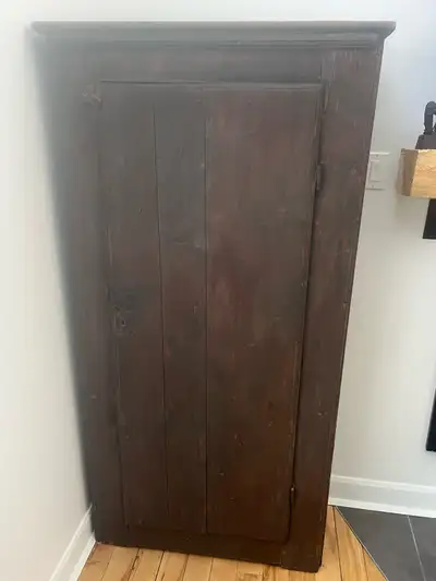 armoire antique réel , View more
