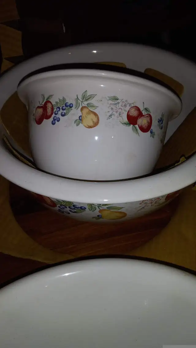 Corelle Bake and Serve Bowl Set in Kitchen & Dining Wares in Oshawa / Durham Region - Image 5