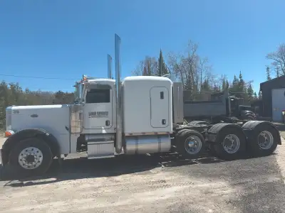 2007 379L C15 Cat 18 speed transmission 18,000 lbs front axle 20,000 lbs lift 46,000 lbs rears with...