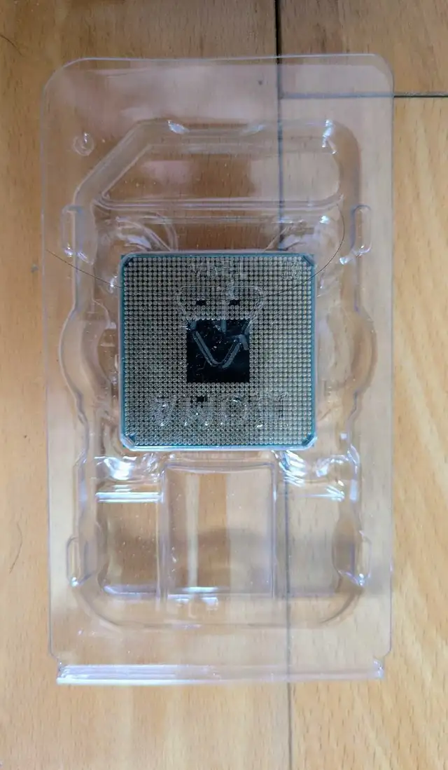 GPU/CPU/MEMORY bundle rtx 2060, ryzen 5 4500, ddr4 2400mhz 2x16 in System Components in City of Toronto - Image 4