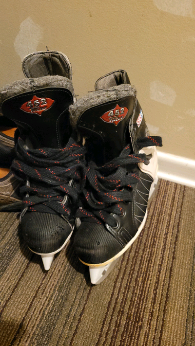 ccm tacks 425  size 4.5 / 37.5, View more