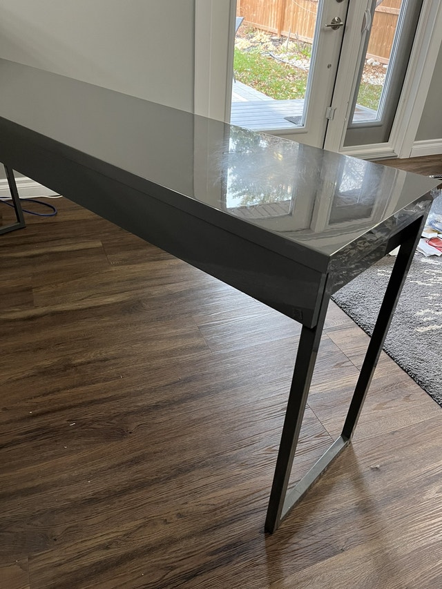 Ikea Besta Burs desk/console table gray 125 Desks Winnipeg Kijiji