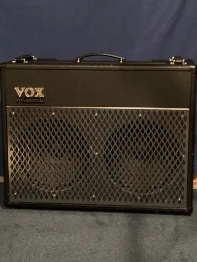 Vox valvetronix AD100VT 2x12” modeling guitar combo amp, View more