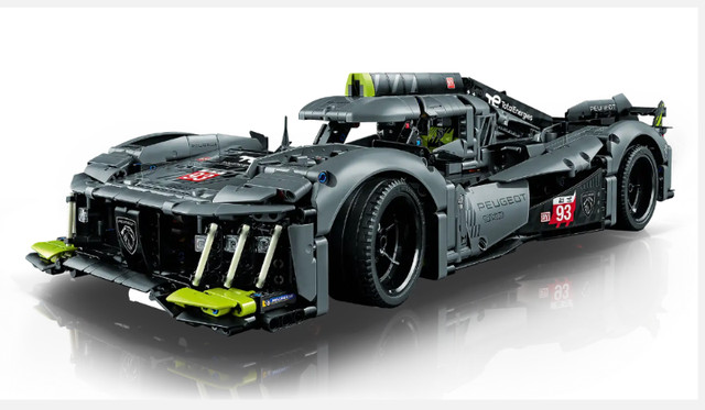 LEGO Technic PEUGEOT 9X8 24H Le Mans Hybrid Hypercar  #42156 dans Jouets et jeux  à Ville de Montréal - Image 3
