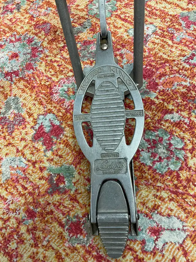Speed King Kick Drum Pedal in Drums & Percussion in City of Toronto - Image 6