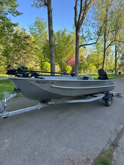 16’ AluMarine aluminum hull – Sturdy construction with some minor dock rash (cosmetic only), Transom...