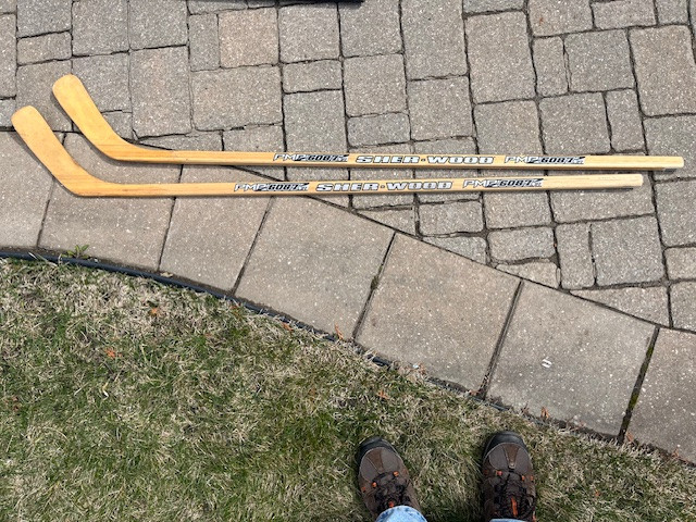 Hockey Sticks - Senior \ Intermediate in Hockey in Oshawa / Durham Region - Image 2