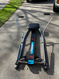  York Old-school manual rowing machine with hydraulic resistance