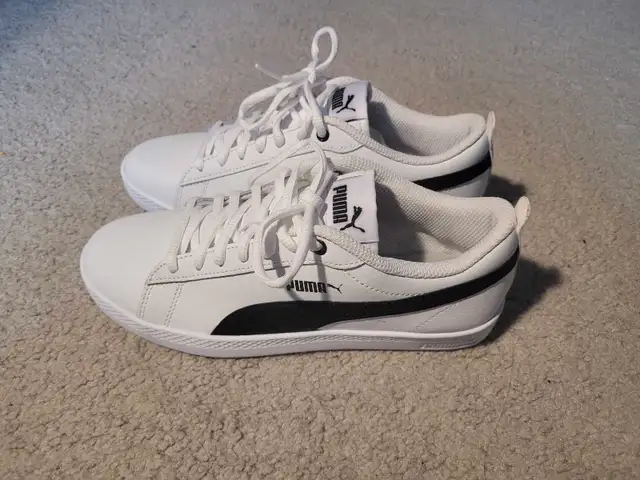 *NEW*Puma Smash Sneakers in Men's Shoes in Gatineau - Image 2