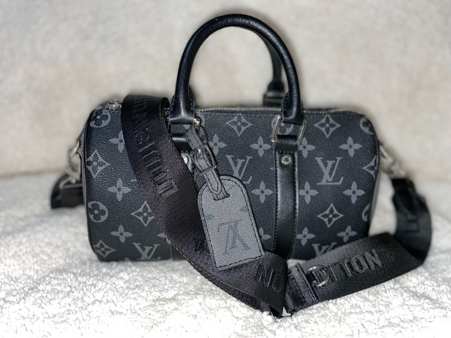 Bags n purses n wallet  in Women's - Bags & Wallets in Vernon - Image 4