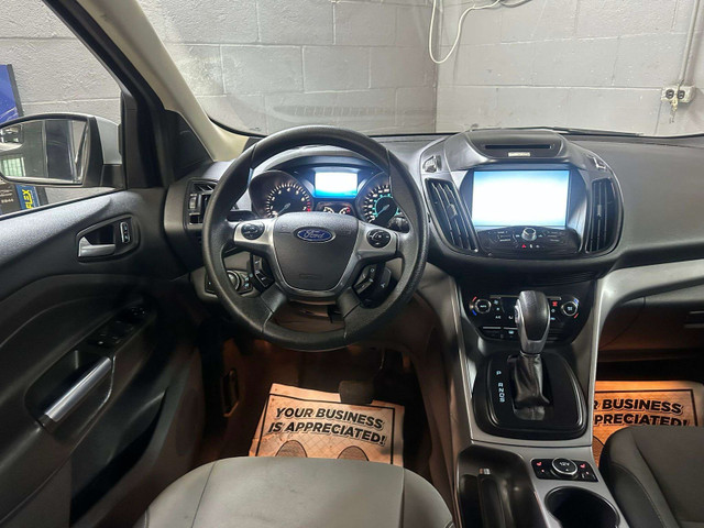 Ford escape 4WD SE 2014 dans Autos et camions  à Ville de Montréal - Image 4