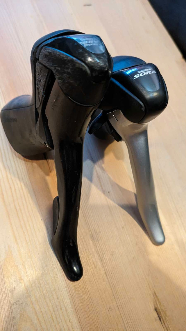 Shimano sora 9x2/3 shifter brake levers  in Frames & Parts in City of Toronto - Image 2
