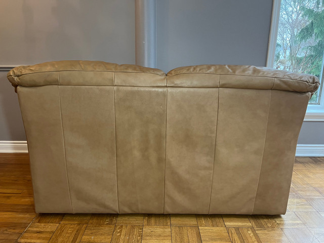 2 Seater Leather Couch in Couches & Futons in London - Image 2