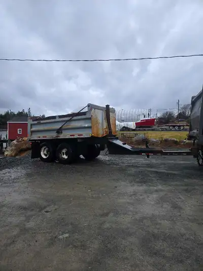 2007 Neustar Tandem Pup Trailer, 14' box. Downsizing and have not been using it enough to justify ke...