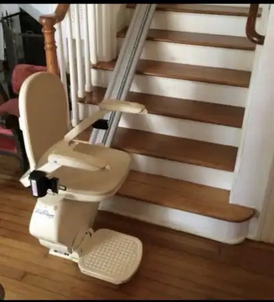 Stairlift Chair Lift 2 Brand New Batteries Left or Right Hand Side Swivel Rotates Foldable Inspected...