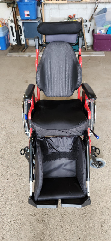 Supertilt Plus Dynamic Wheelchair in Health & Special Needs in Thunder Bay - Image 3