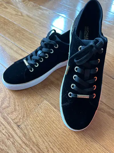 Michael Kors black Velvet sneakers women size 6M, View more