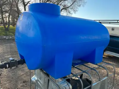 250 gallon water tank only used for fresh drinking water. Fits on the back of a pick up truck. 2 yea...
