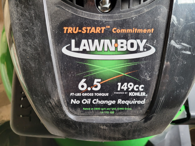 Tondeuse à gazon Lawnboy.  Autotractée,  149cc in Lawnmowers & Leaf Blowers in City of Montréal - Image 3