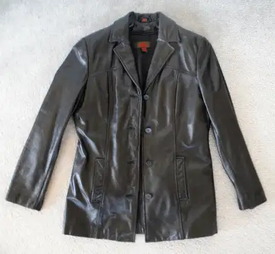 Beautiful Danier Women's Black Leather Jacket (Size XS) for sale, View more