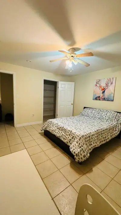 IN STRATFORD , PEI Spacious furnished room in a two bedroom basement with shared bathroom and kitche...