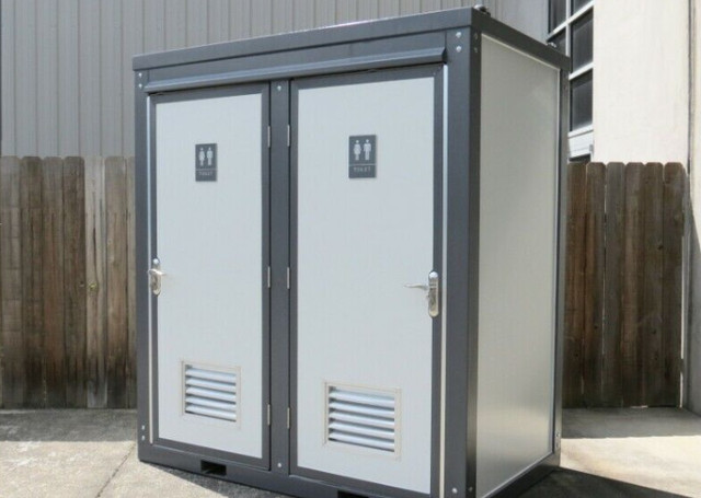 Portable Double Toilet in Other in Thompson - Image 3